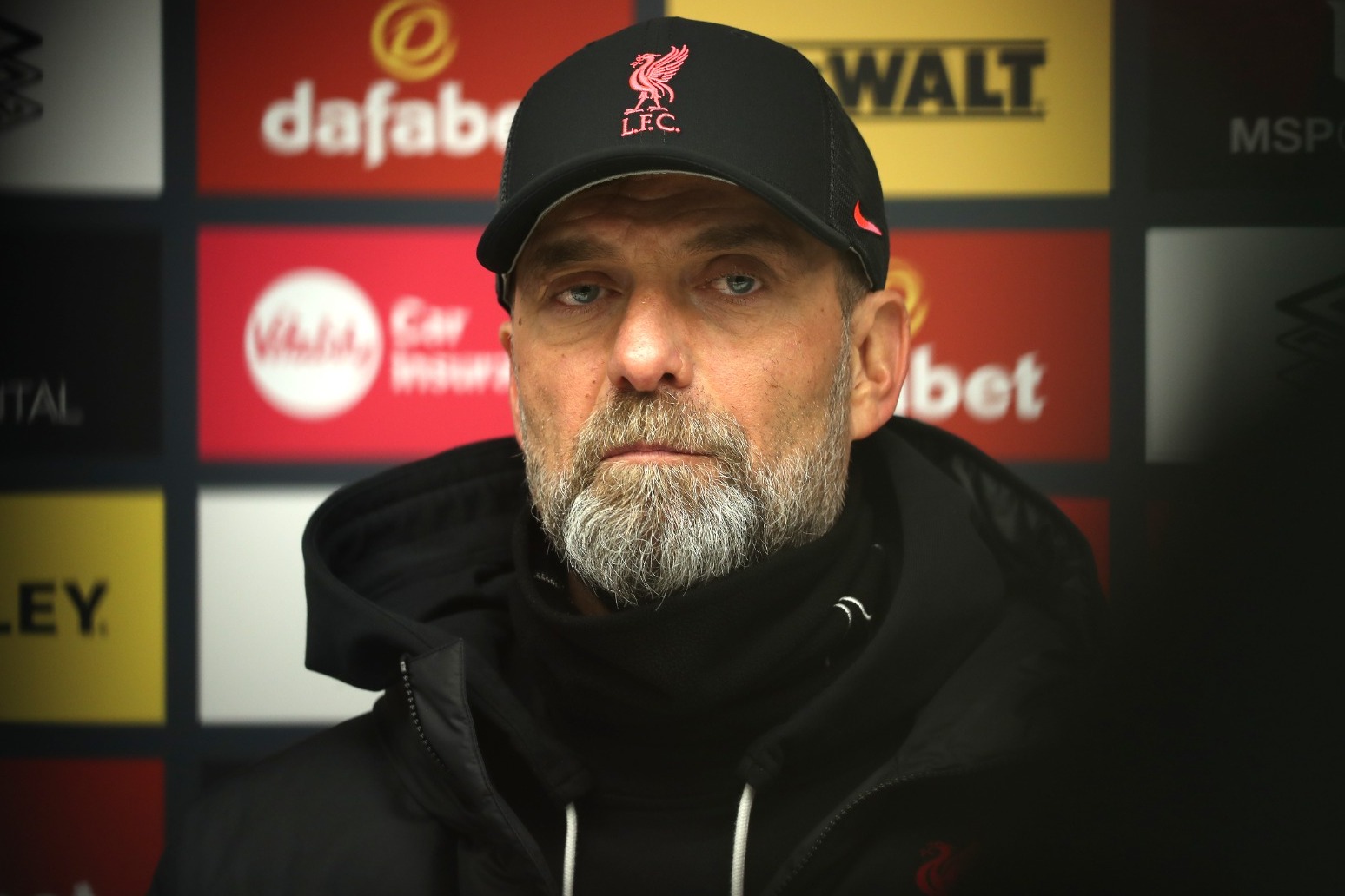 Klopp backs Lineker in BBC row 