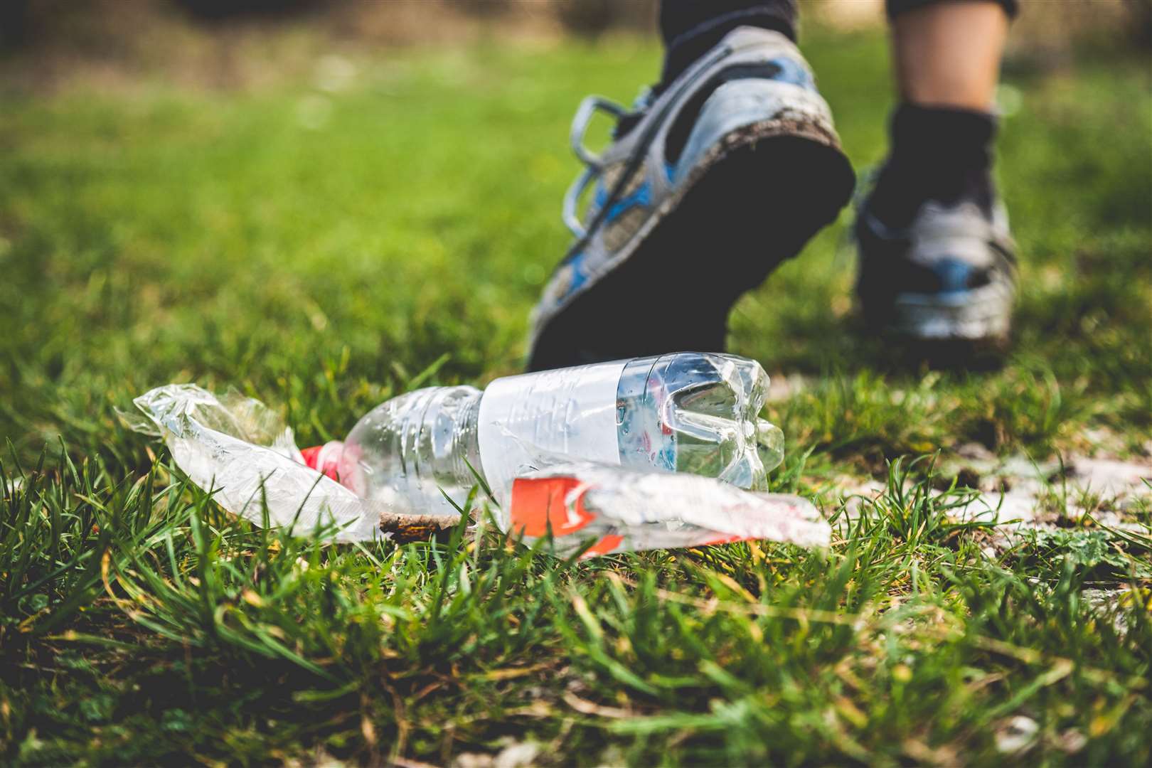 Cllr Jo Rust encourages members of the public to take part in the litter pick. Picture: iStock