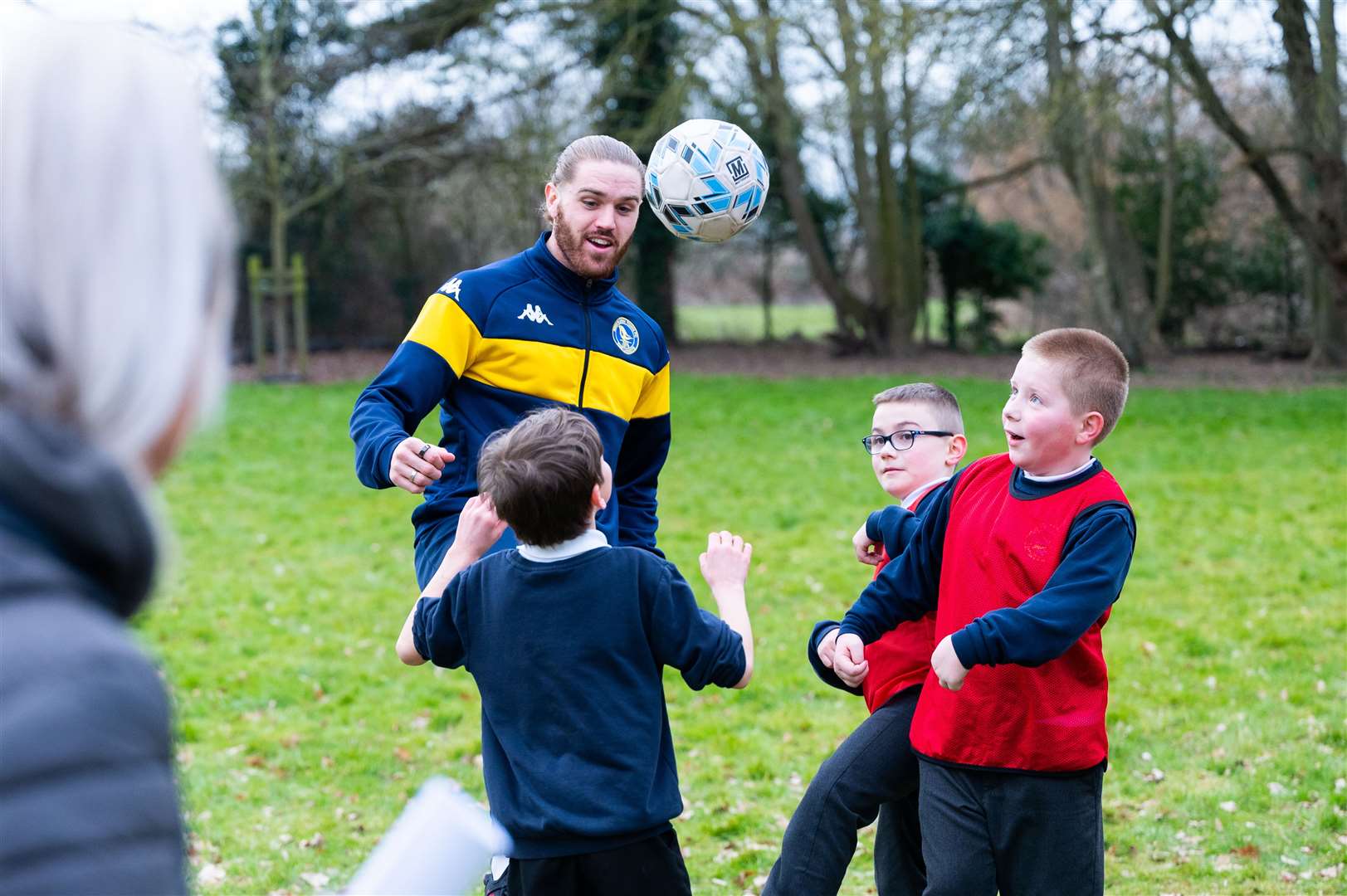 The Linnets visit West Lynn Primary School (63056085)