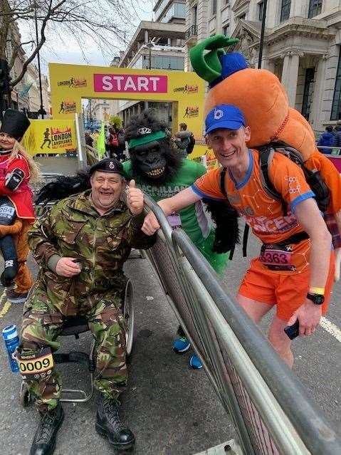 Mark at the start of the London Landmarks Half Marathon with Alan Harris (Gorilla) and Craig Russell (Kevin the Carrot)