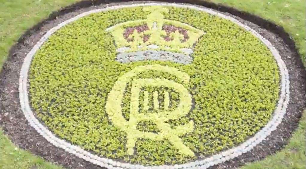 The Coronation badge bed took three days to make and was ready ahead of celebrations last weekend