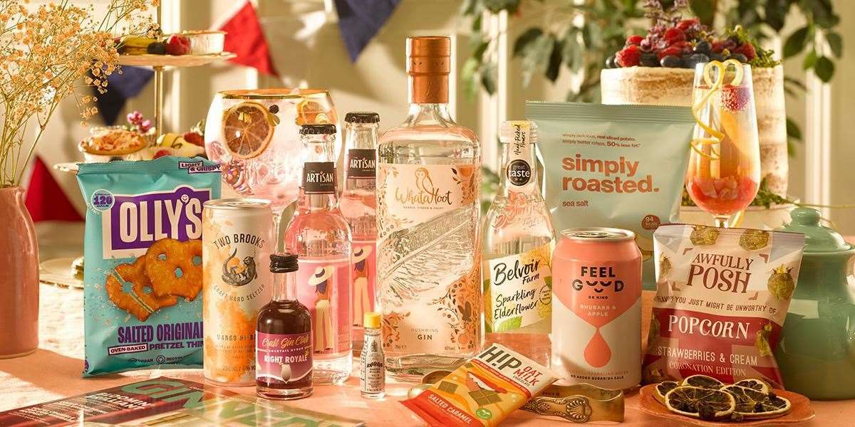 What a Hoot's Hushwig gin featured in Craft Gin Club's May 2023 gin of the month box