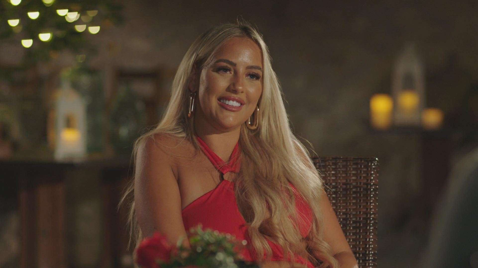 Jess on a date with bombshell Scott. Picture: ITV