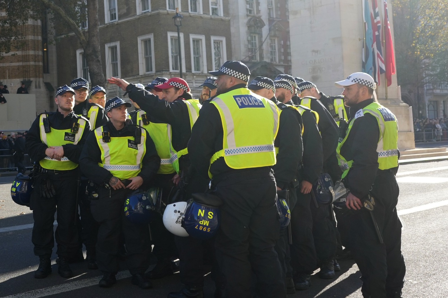 Counter-protesters gather near Cenotaph ahead of pro-Palestine demonstration 