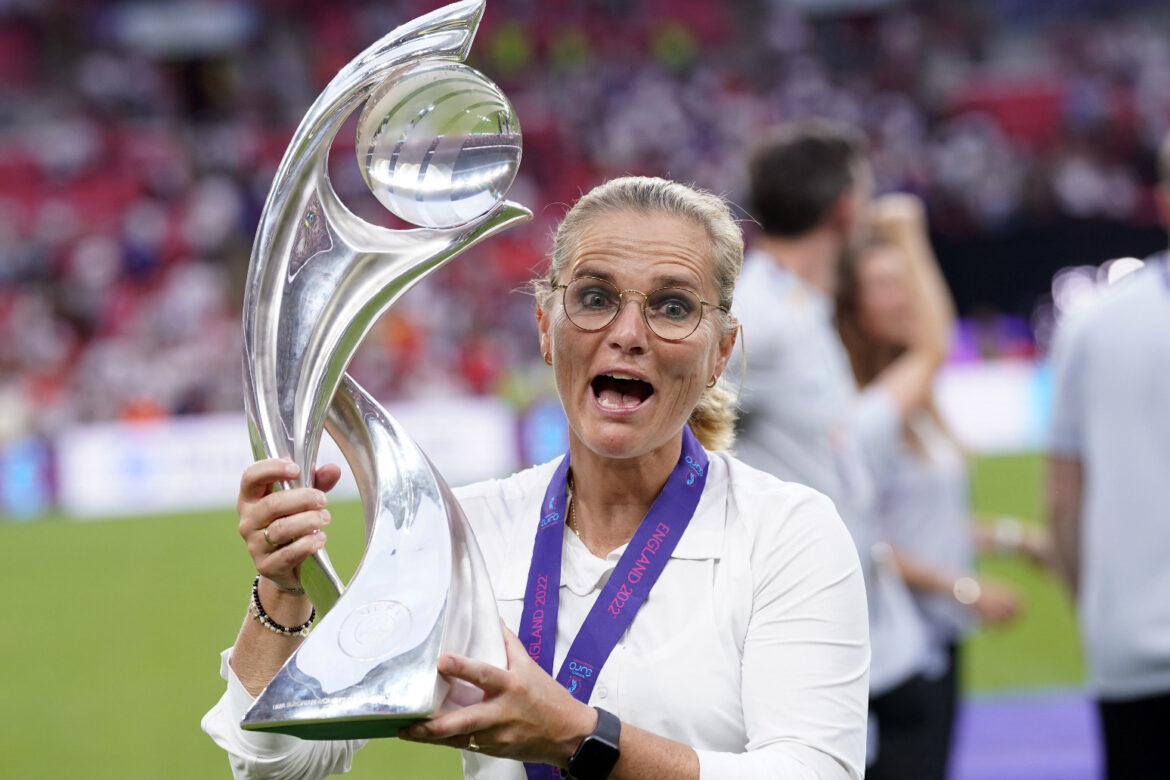 England boss Sarina Wiegman extends contract to include 2027 World Cup