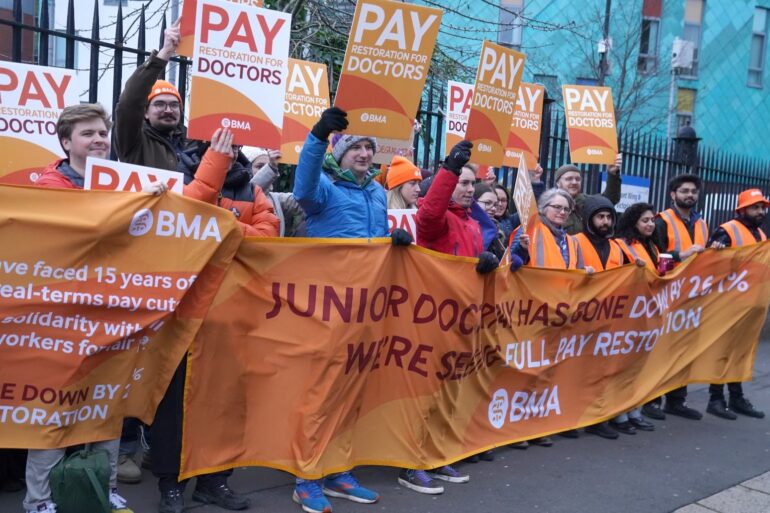 Junior doctors prepare for longest strike in NHS history