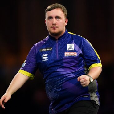 Littler continues path for historic World Darts Championship glory