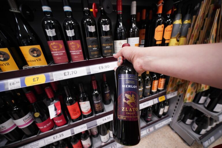 ‘Pints’ of wine to be stocked on British shelves for first time