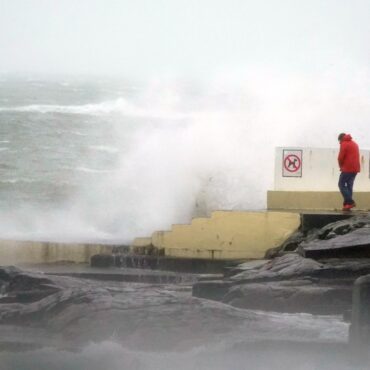 Public warned to check travel routes and tie down objects ahead of Storm Isha