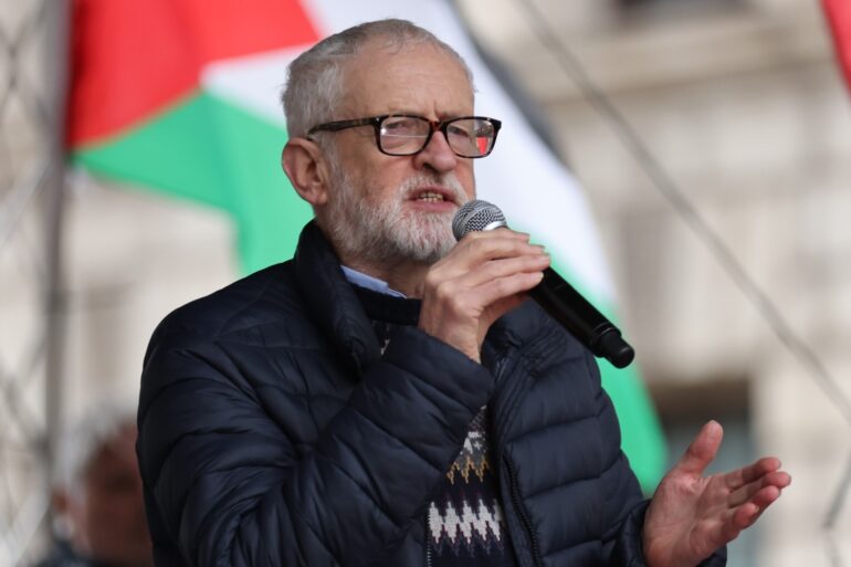 10,000 march through London in support of Gaza ceasefire