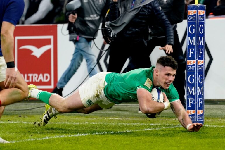 Ireland demolish France in Six Nations opener