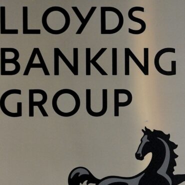 Lloyds reports bumper profits