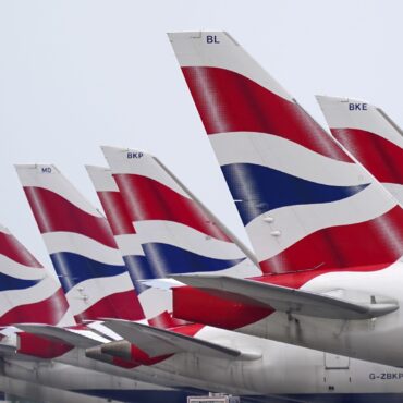 Record annual earnings for BA owner