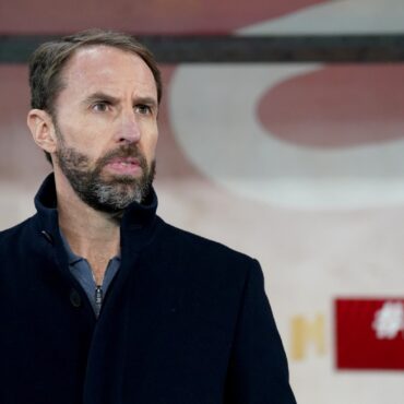 Southgate doesn't rule out staying