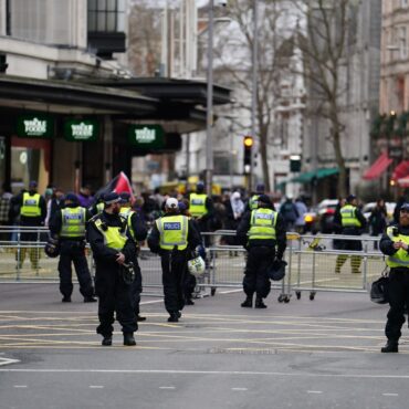 Ten arrested at pro-Palestine demonstration