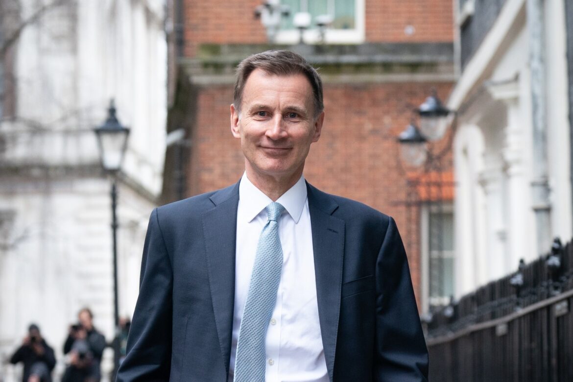 Hunt cuts National Insurance in Budget