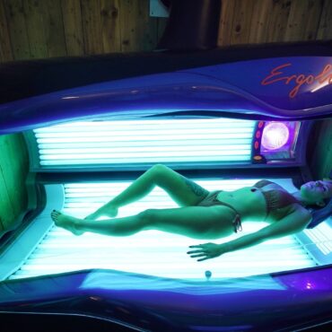 Charity says sunbeds should have cancer warning