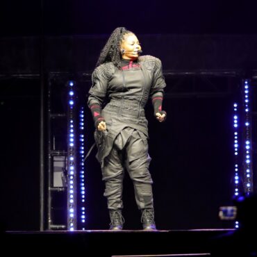 Janet Jackson to perform in UK again