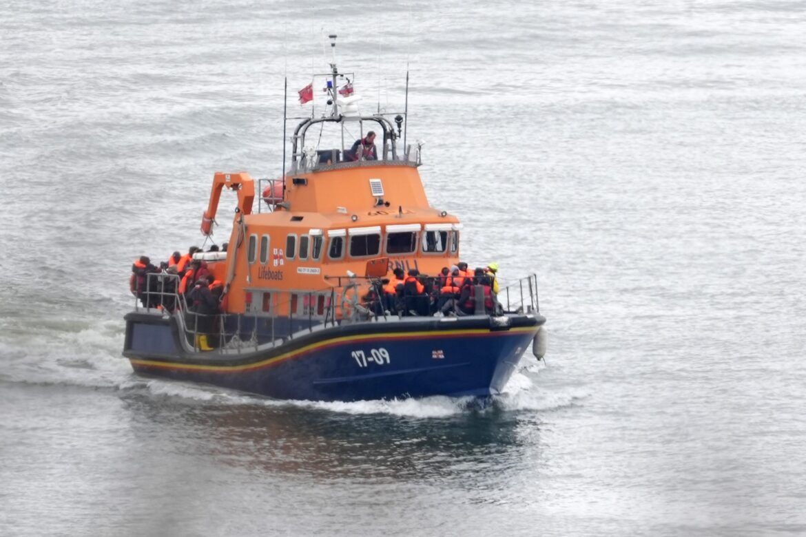 Two charged over migrants' deaths