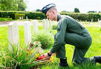 ‘Not forgotten by a friend’ – RAF Marham helps Australian pensioner pay tribute