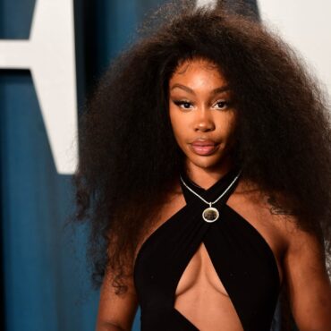 American singer SZA to close out Glastonbury