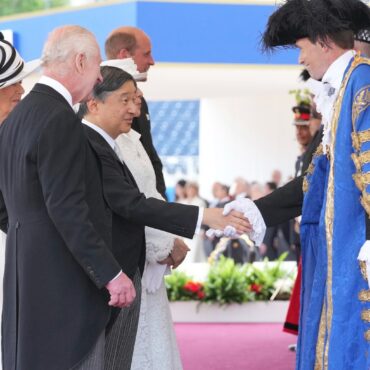 Ceremonial welcome for Emperor and Empress of Japan