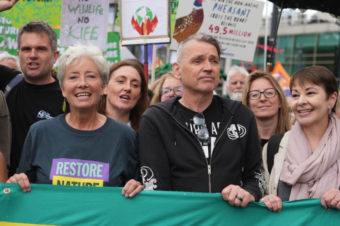 Dame Emma Thompson join ‘restore nature’ march