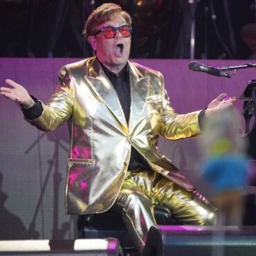 Elton John sells Gucci jackets and Versace shirts for Aids charity