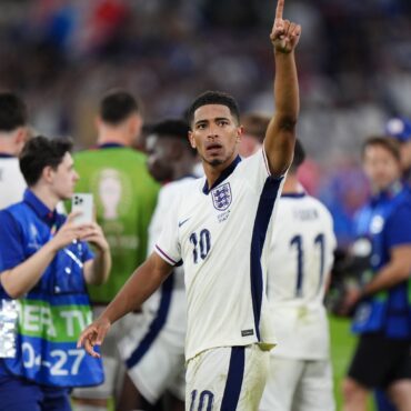 England reach Euro 2024 quarter-finals after dramatic comeback win over Slovakia