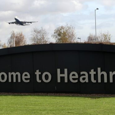 Heathrow predicts record passenger numbers amid spike in holiday demand