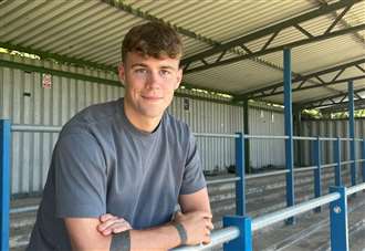 Linnets sign another goalkeeper