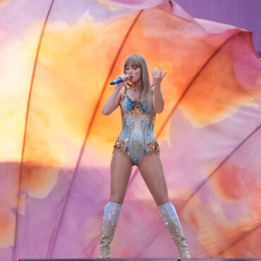 Taylor Swift hosts ‘unforgettable’ London show