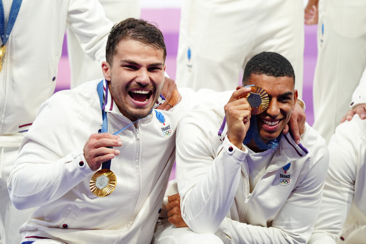 Antoine Dupont brilliance carries France to first Paris 2024 gold medal