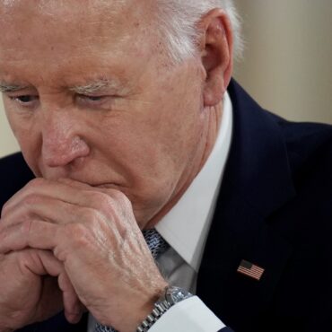 Biden campaign chief insists he will stay in race