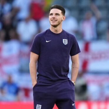 Declan Rice ready to ‘run through a brick wall’ as England seek Euro 2024 glory