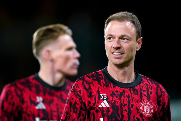 Jonny Evans signs new one-year contract with Manchester United