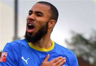 Linnets sign midfielder from Sports