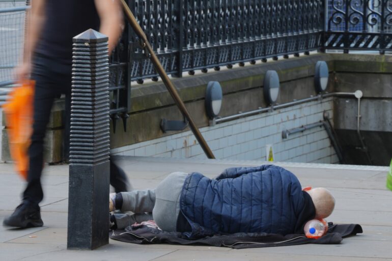 Migrants and homeless people cleared out of Paris during Olympics