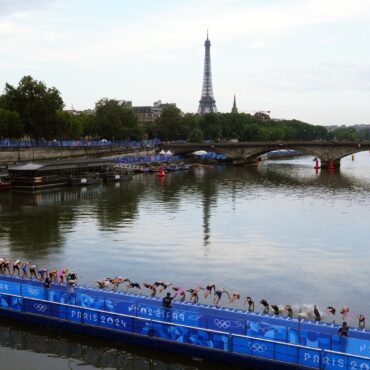 Olympic triathlon greenlit after days of Seine water quality concerns