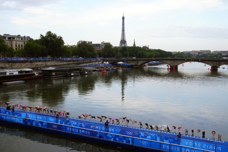 Olympic triathlon greenlit after days of Seine water quality concerns