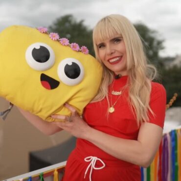 Paloma Faith latest star to appear on CBeebies Bedtime Stories from Glastonbury