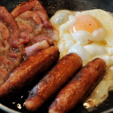 Study: Cutting out bacon and sausages may help reduce dementia risk