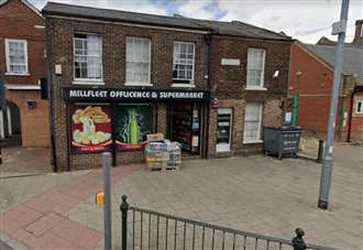 Alcoholic shouted and swore at police while drunk at off-licence