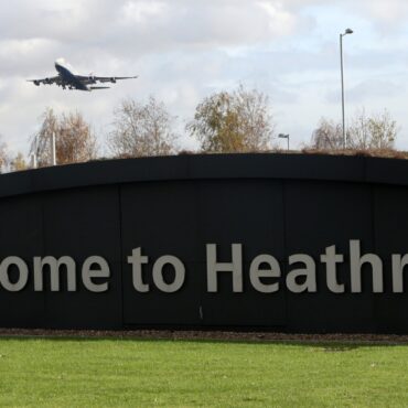 Heathrow Border Force officers set for industrial action