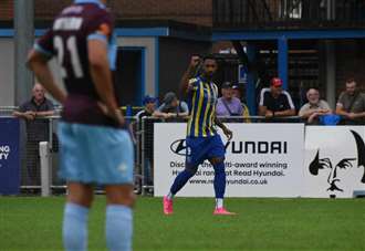 Linnets kick off new season in style