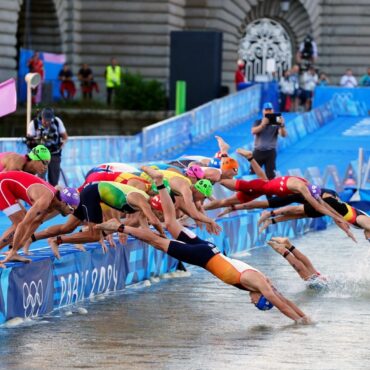 Marathon swimming training session cancelled over water quality concerns