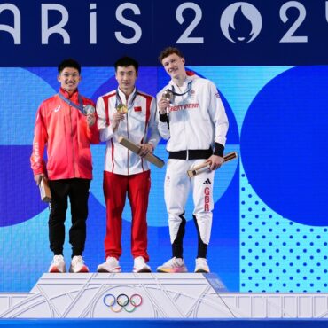 Noah Williams saves the best to last to snatch 10m platform bronze