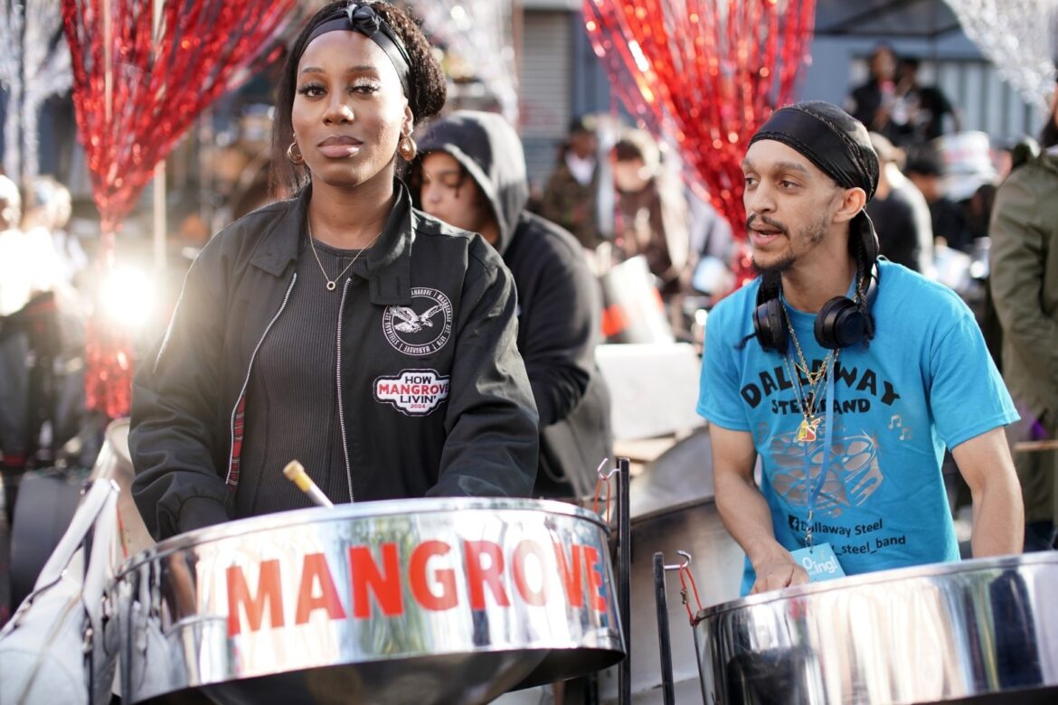 One million people expected at Notting Hill Carnival amid heavy police presence