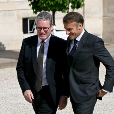 Starmer continues push for closer EU ties in meeting with Macron