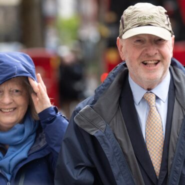 Campaigner Sir Alan Bates gets married on Sir Richard Branson’s Necker Island